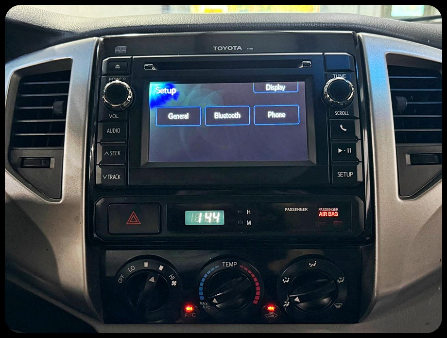 Toyota Tacoma Access Cab Auto 2WD 2013 Toyota Tacoma Access Cab Auto 2WD 2013