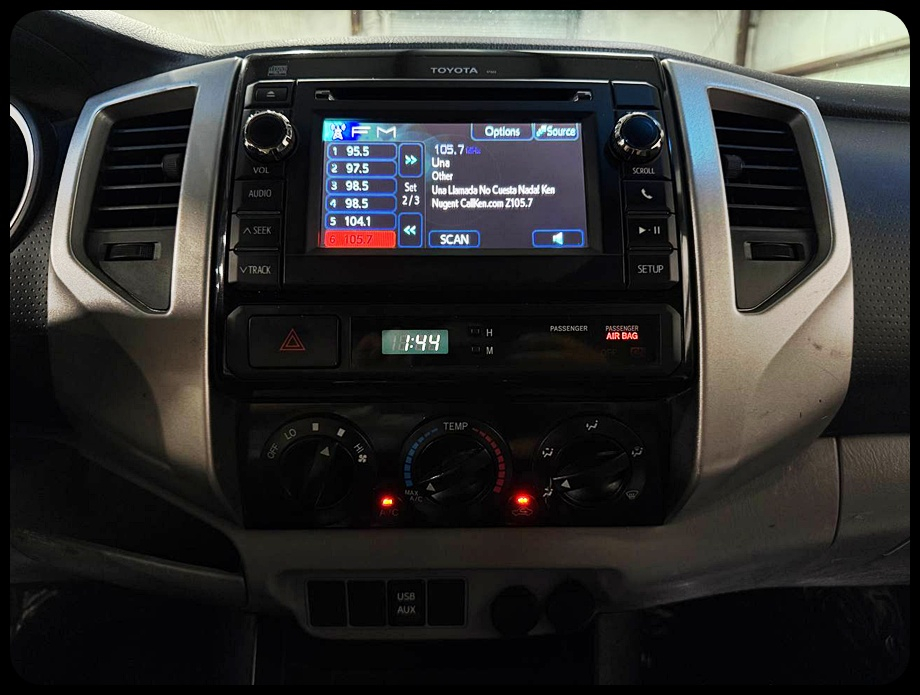 Toyota Tacoma Access Cab Auto 2WD 2013 Toyota Tacoma Access Cab Auto 2WD 2013