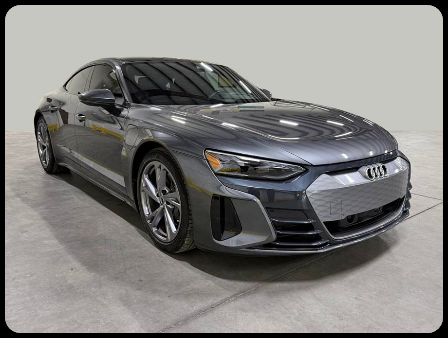 Audi e-tron GT Premium Plus quattro 2022 Audi e-tron GT Premium Plus quattro 2022