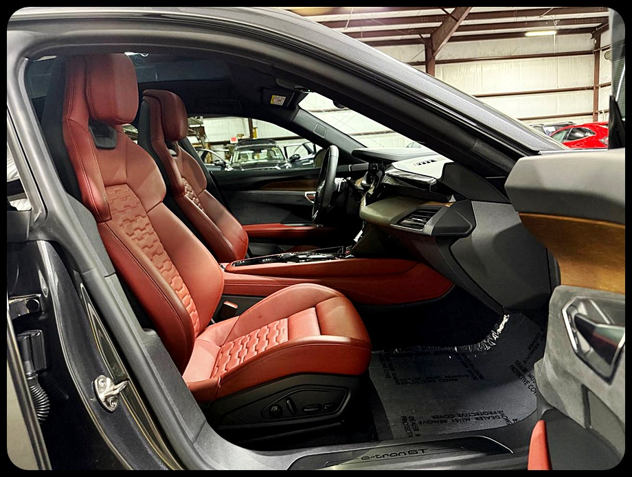 Audi e-tron GT Premium Plus quattro 2022 Audi e-tron GT Premium Plus quattro 2022