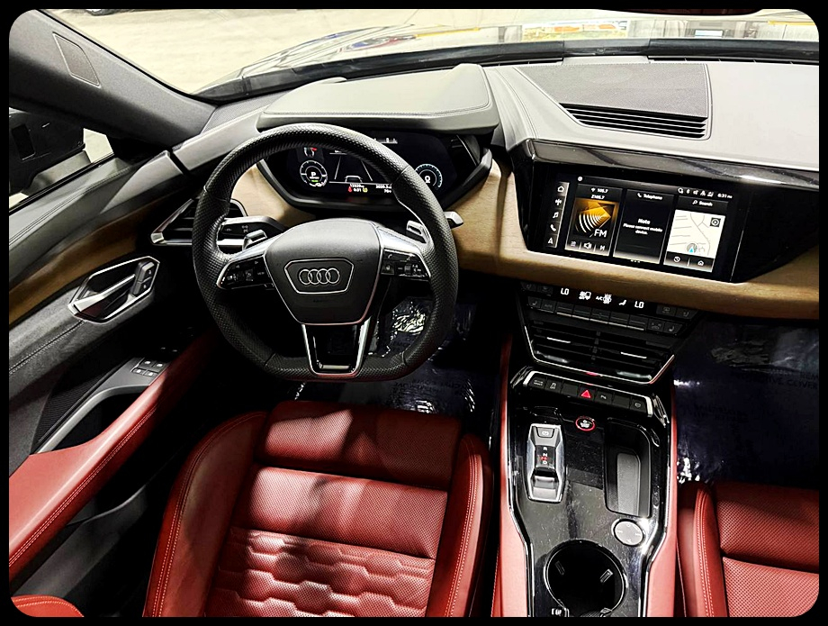 Audi e-tron GT Premium Plus quattro 2022 Audi e-tron GT Premium Plus quattro 2022
