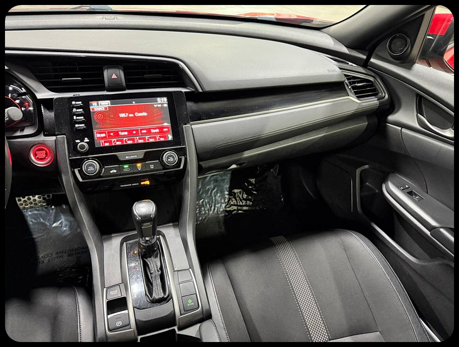 Honda Civic Sport Hatchback CVT 2021 Honda Civic Sport Hatchback CVT 2021