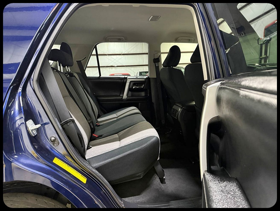 Toyota 4Runner SR5 2WD 2015