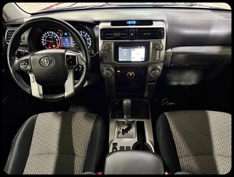 Toyota 4Runner SR5 2WD 2015