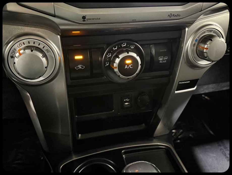 Toyota 4Runner SR5 2WD 2015