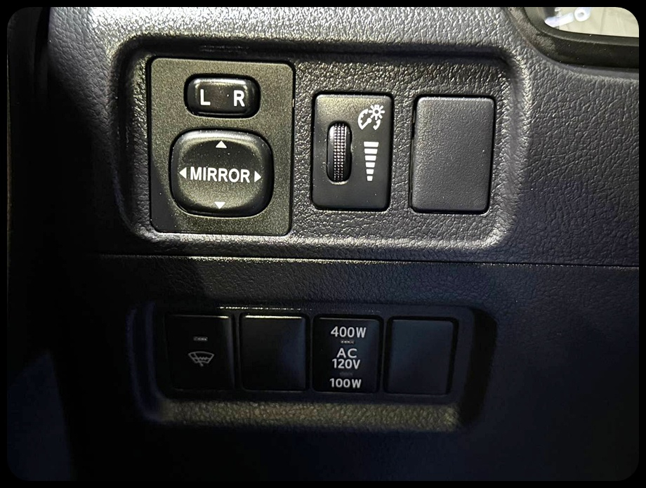 Toyota 4Runner SR5 2WD 2015