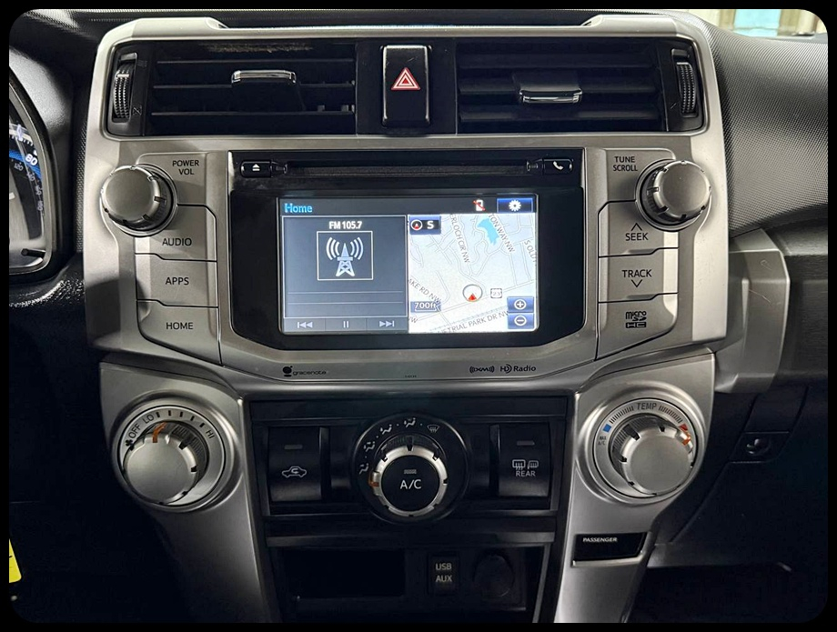 Toyota 4Runner SR5 4WD 2018 Toyota 4Runner SR5 4WD 2018