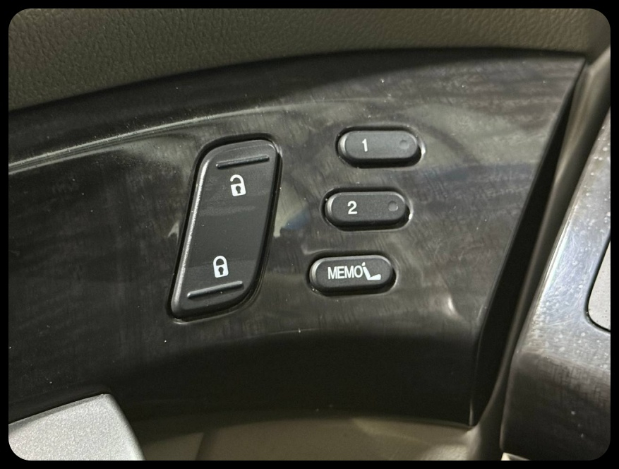 Acura MDX Tech Package with Power Tailgate 2008