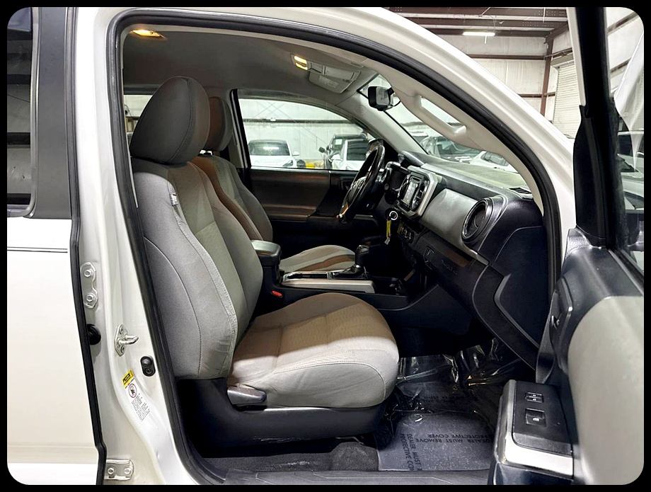 Toyota Tacoma SR5 Double Cab Long Bed V6 6AT 2WD 2017