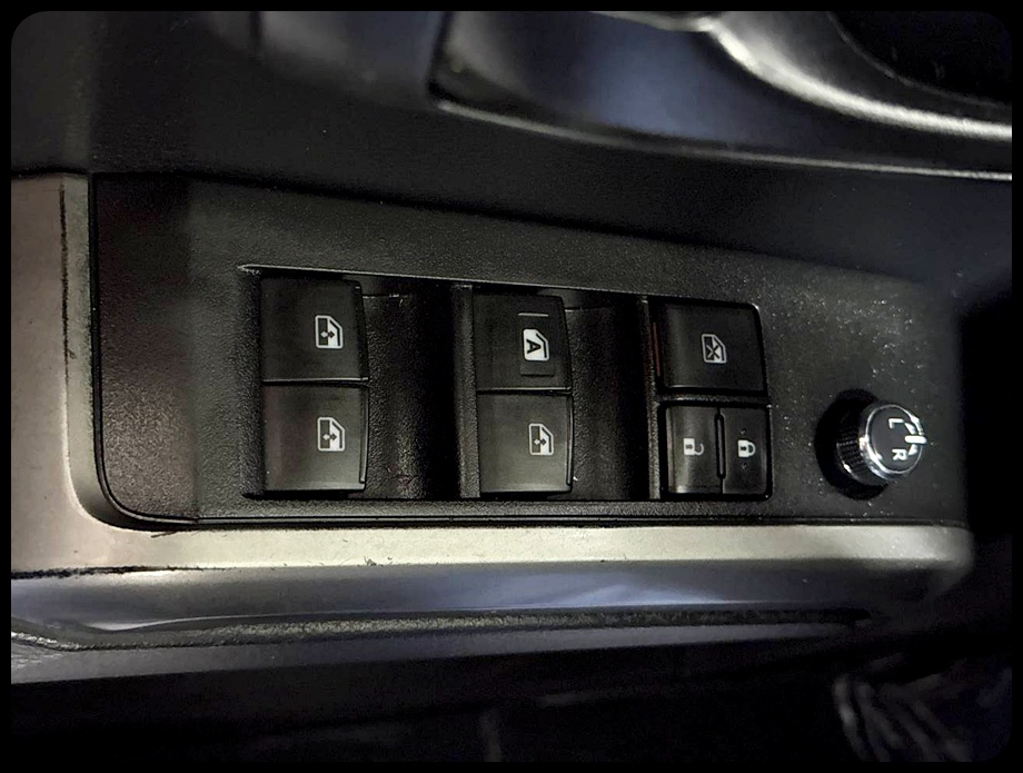 Toyota Tacoma SR5 Double Cab Long Bed V6 6AT 2WD 2017