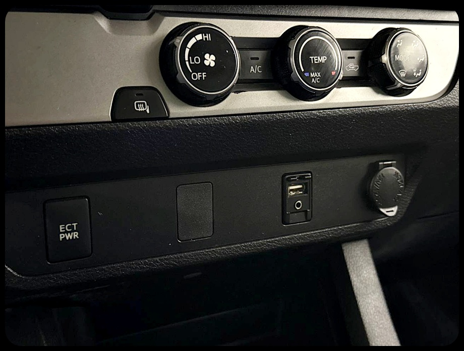 Toyota Tacoma SR5 Double Cab Long Bed V6 6AT 2WD 2017