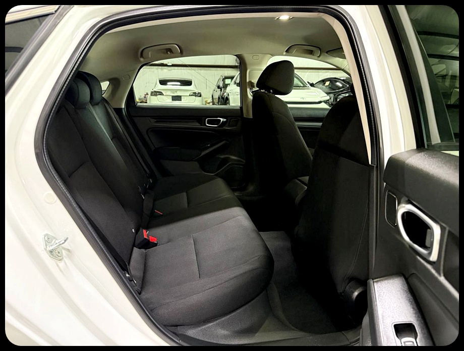 Honda Civic LX Hatchback 2024