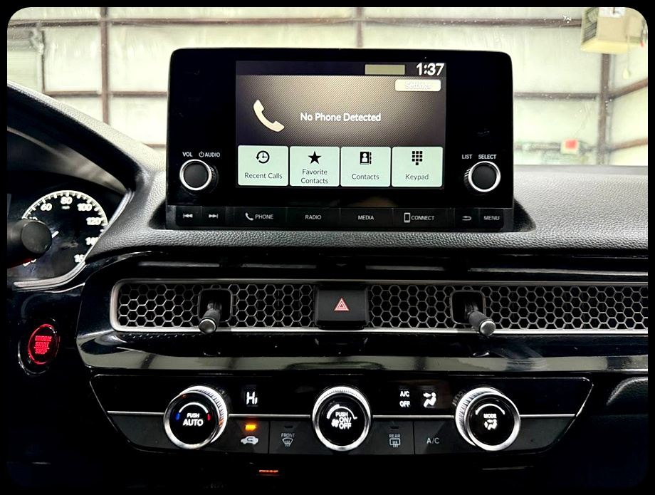 Honda Civic LX Hatchback 2024