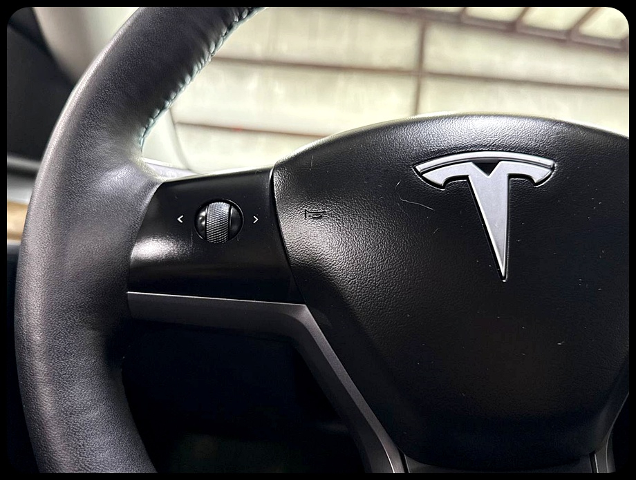 Tesla Model Y Long Range 2023
