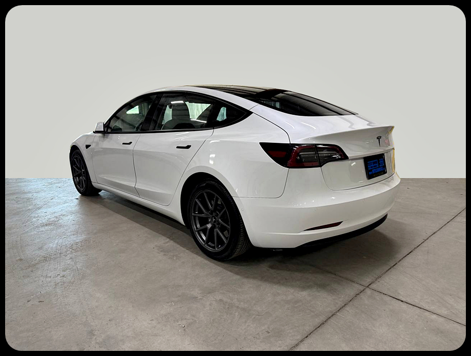 Tesla Model 3 Standard Range Plus 2022