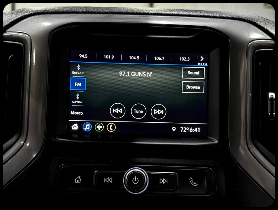 Chevrolet Silverado 2500HD Work Truck Crew Cab Short Box 2WD 2022