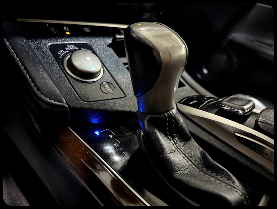 Lexus ES 350 Sedan 2016