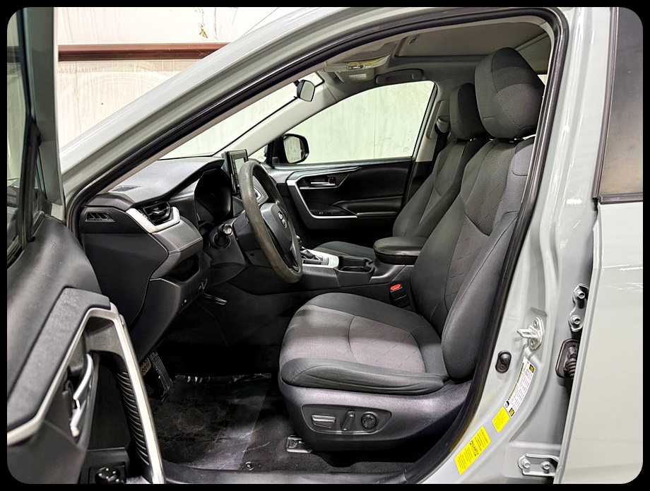 Toyota RAV4 XLE 2019