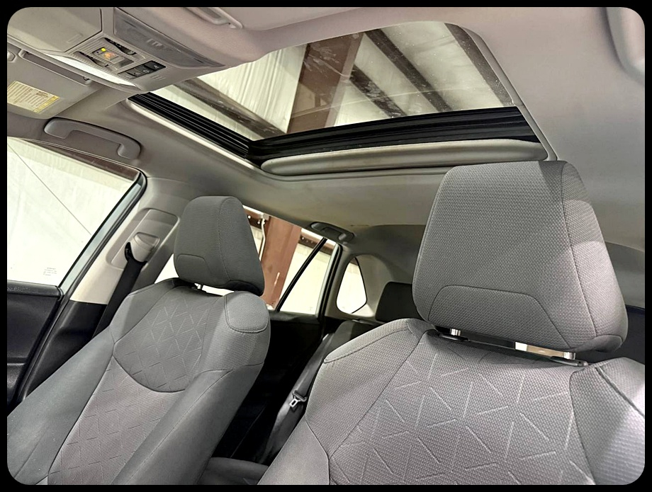 Toyota RAV4 XLE 2019