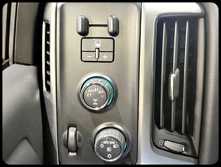 Chevrolet Silverado 1500 LT Double Cab 4WD 2017