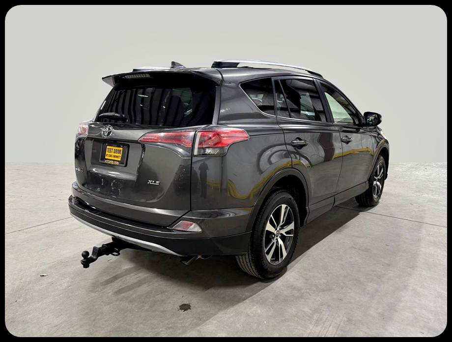 Toyota RAV4 XLE FWD 2018