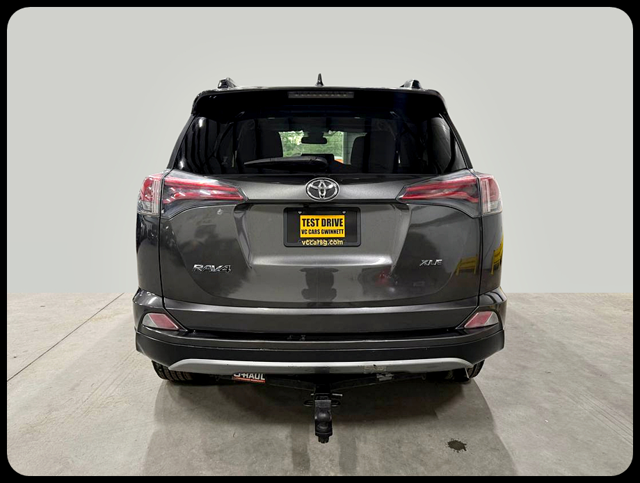 Toyota RAV4 XLE FWD 2018