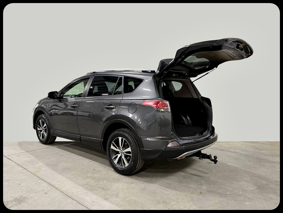 Toyota RAV4 XLE FWD 2018