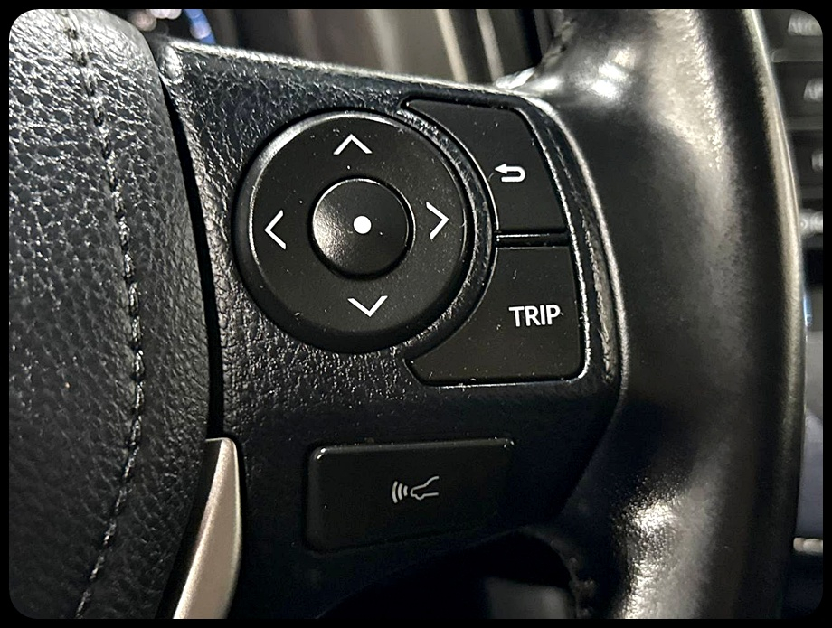 Toyota RAV4 XLE FWD 2018