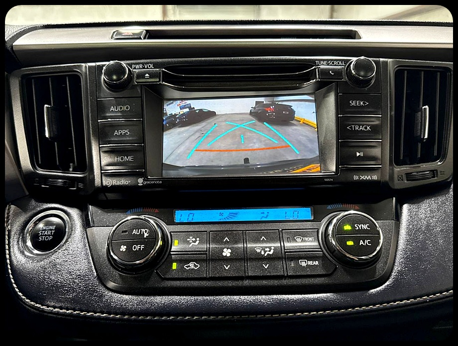 Toyota RAV4 XLE FWD 2018