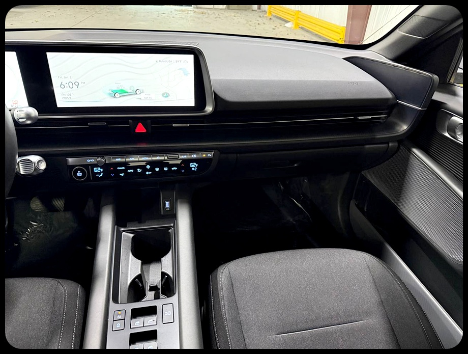 Hyundai Ioniq 6  2023