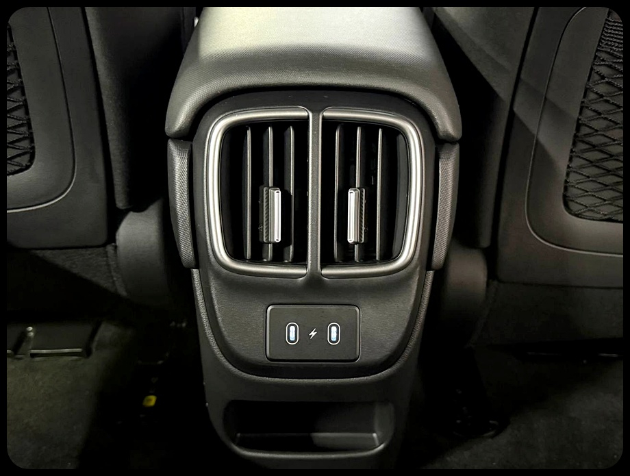 Hyundai Ioniq 6  2023