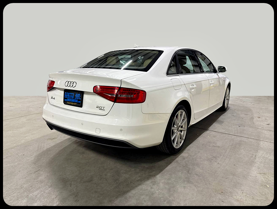 Audi A4 2.0T Sedan quattro Tiptronic 2014