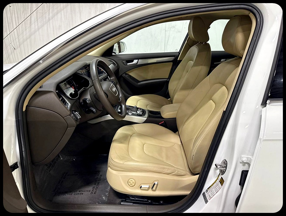 Audi A4 2.0T Sedan quattro Tiptronic 2014