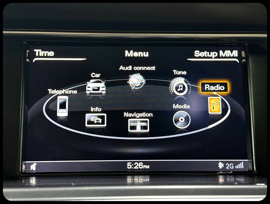 Audi A4 2.0T Sedan quattro Tiptronic 2014