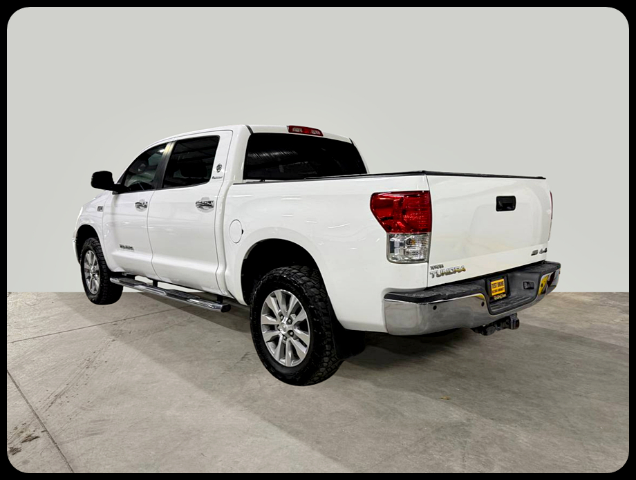 Toyota Tundra Platinum CrewMax 5.7L FFV 4WD 2013