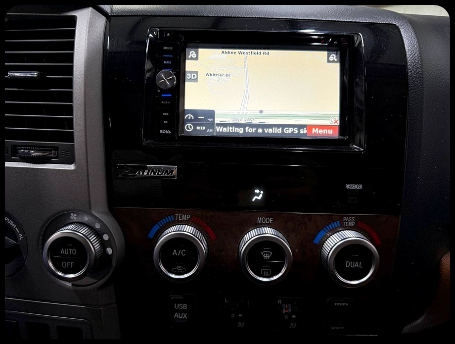 Toyota Tundra Platinum CrewMax 5.7L FFV 4WD 2013