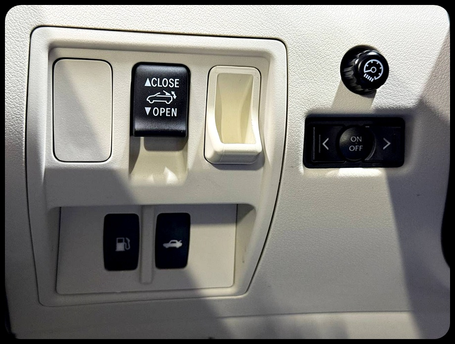 Lexus IS C IS 250C 2010