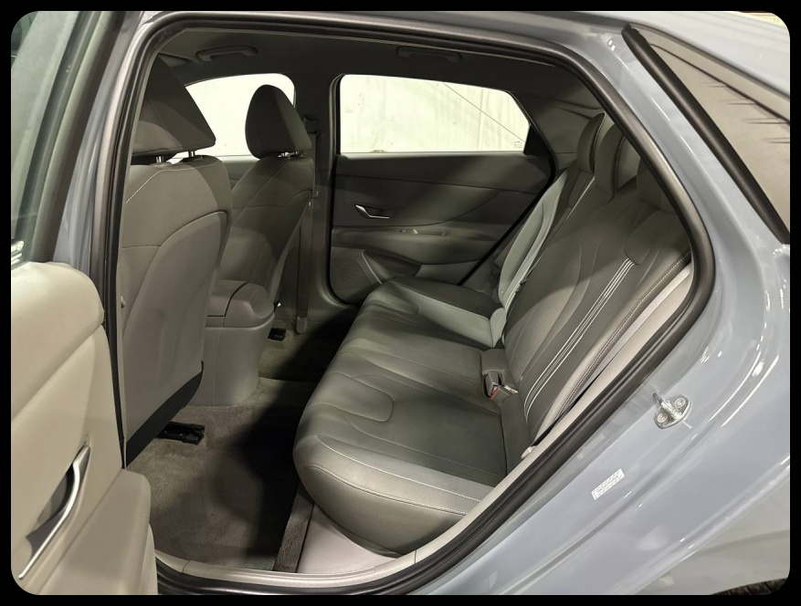 Hyundai Elantra SEL 2023