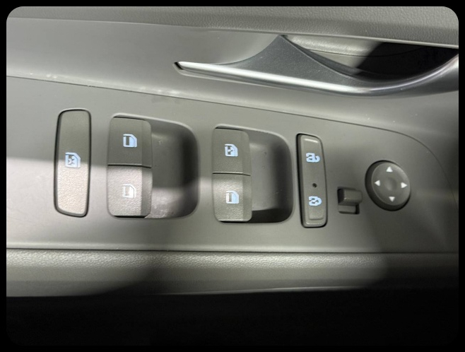 Hyundai Elantra SEL 2023