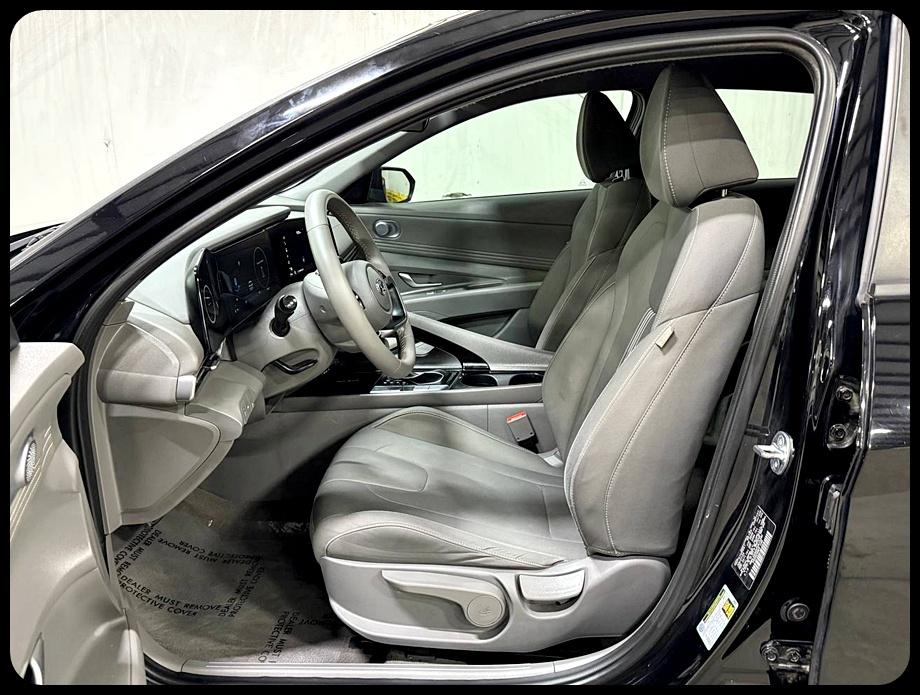 Hyundai Elantra SEL 2023