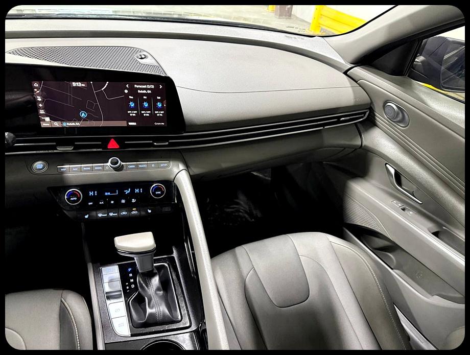 Hyundai Elantra SEL 2023