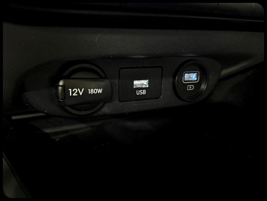 Hyundai Elantra SEL 2023