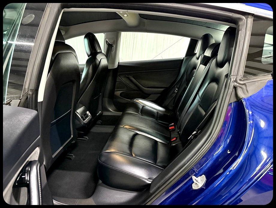 Tesla Model 3 Base 2018