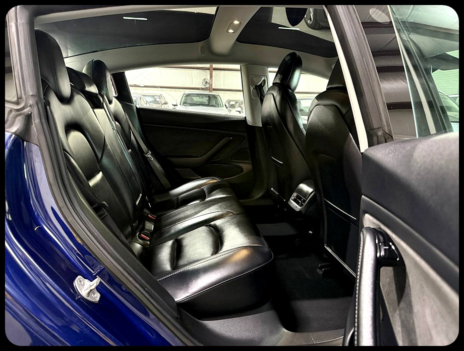 Tesla Model 3 Base 2018