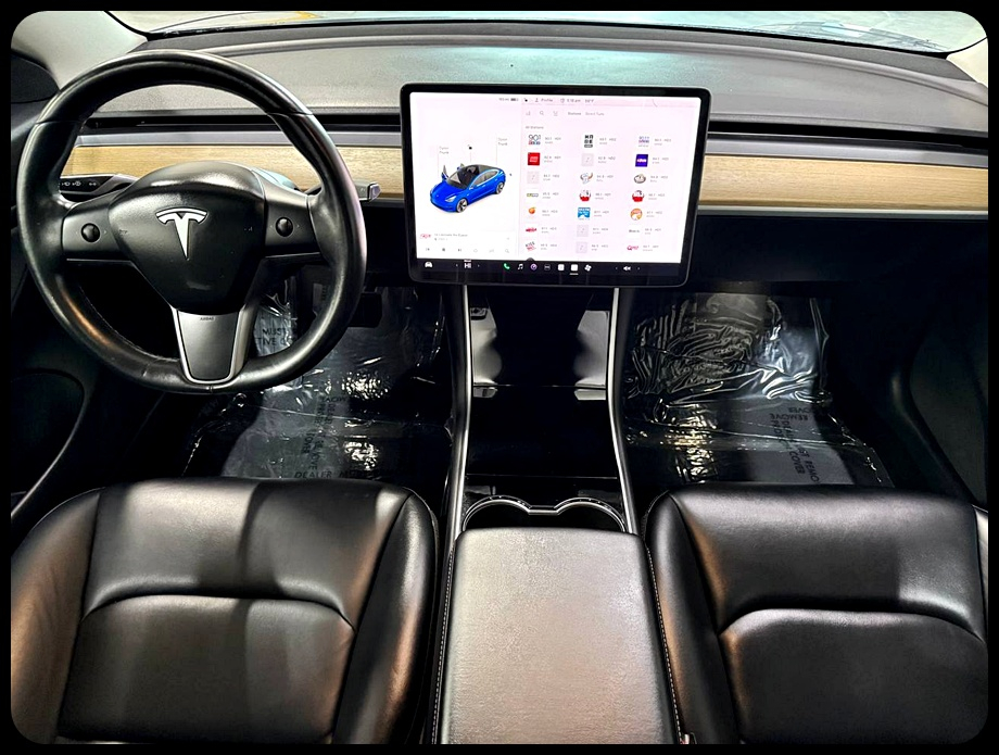 Tesla Model 3 Base 2018