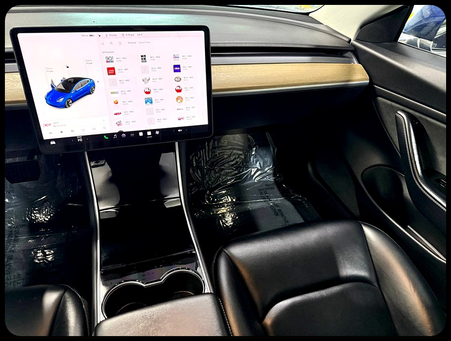 Tesla Model 3 Base 2018