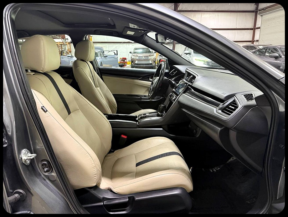 Honda Civic EX-L w/ Navigation 2020