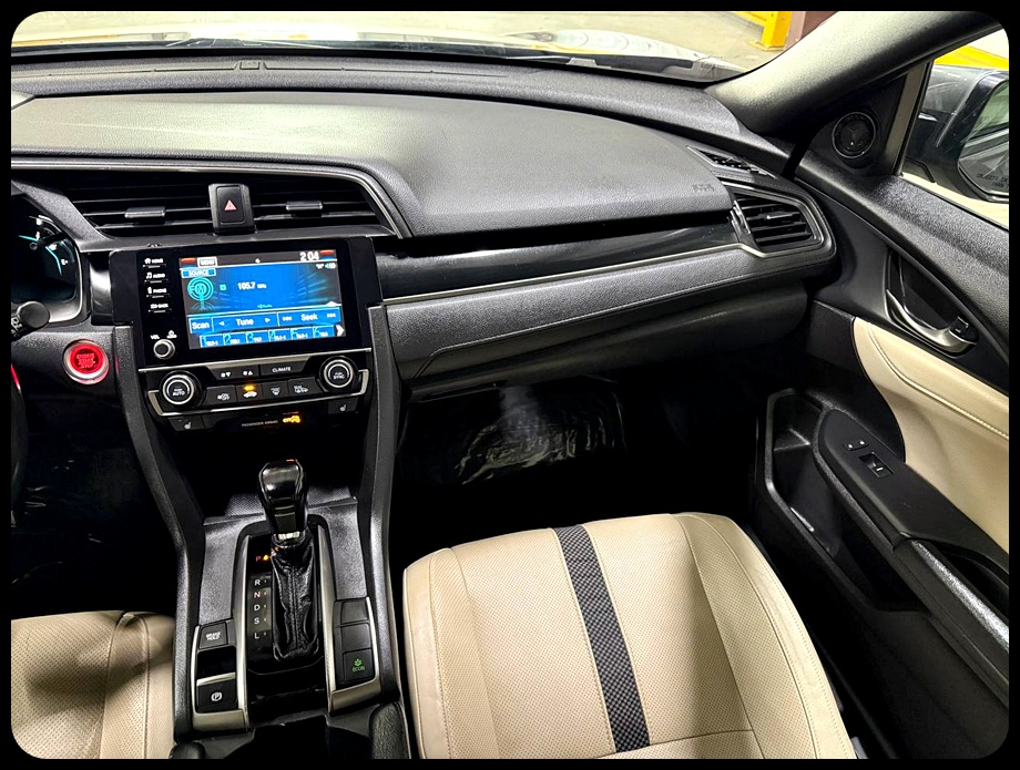 Honda Civic EX-L w/ Navigation 2020
