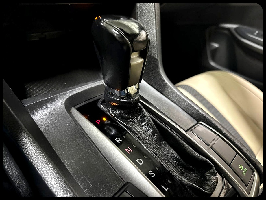 Honda Civic EX-L w/ Navigation 2020