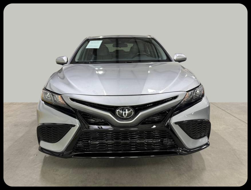 Toyota Camry SE 2021